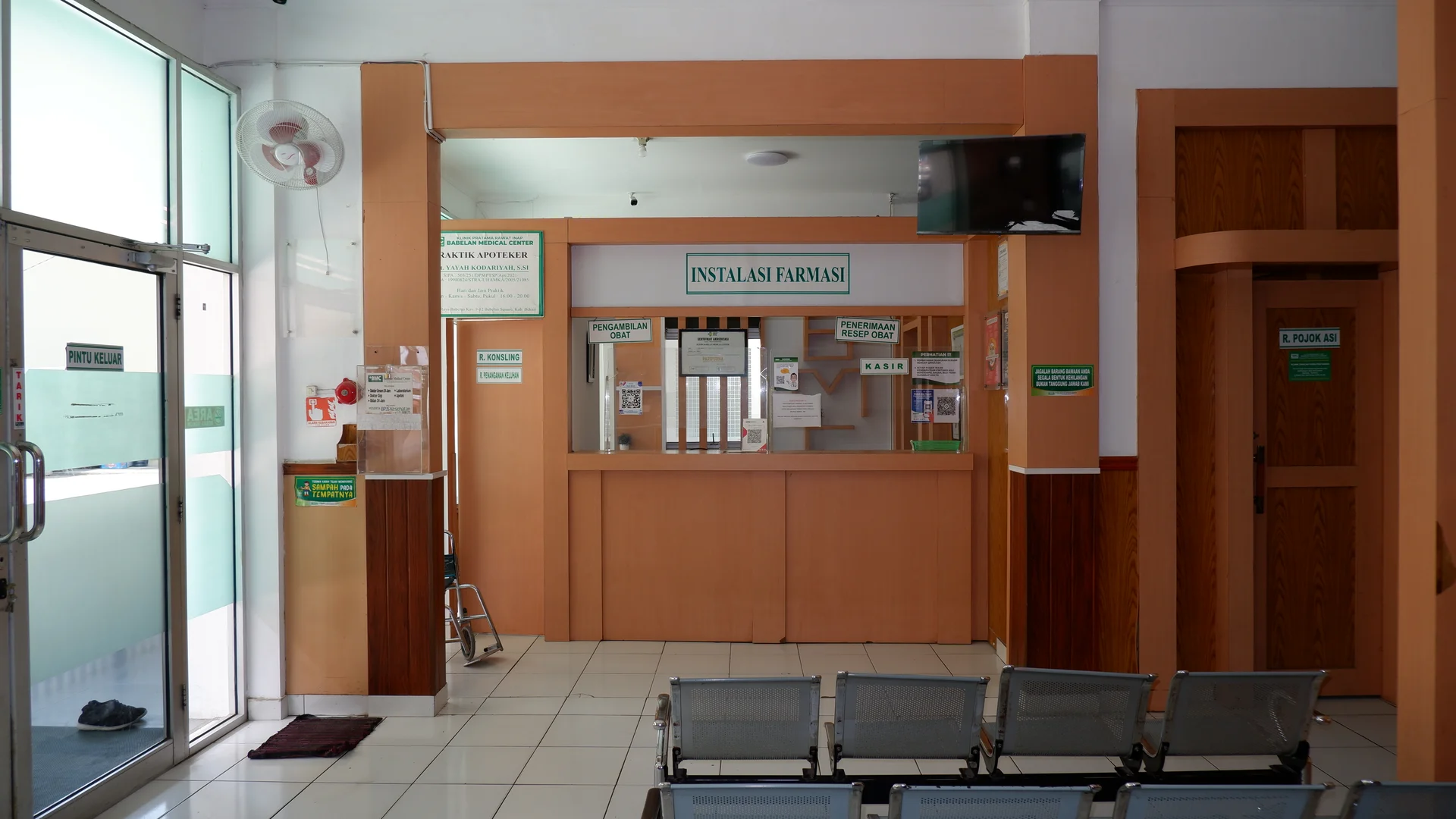 Ruang Farmasi / Obat