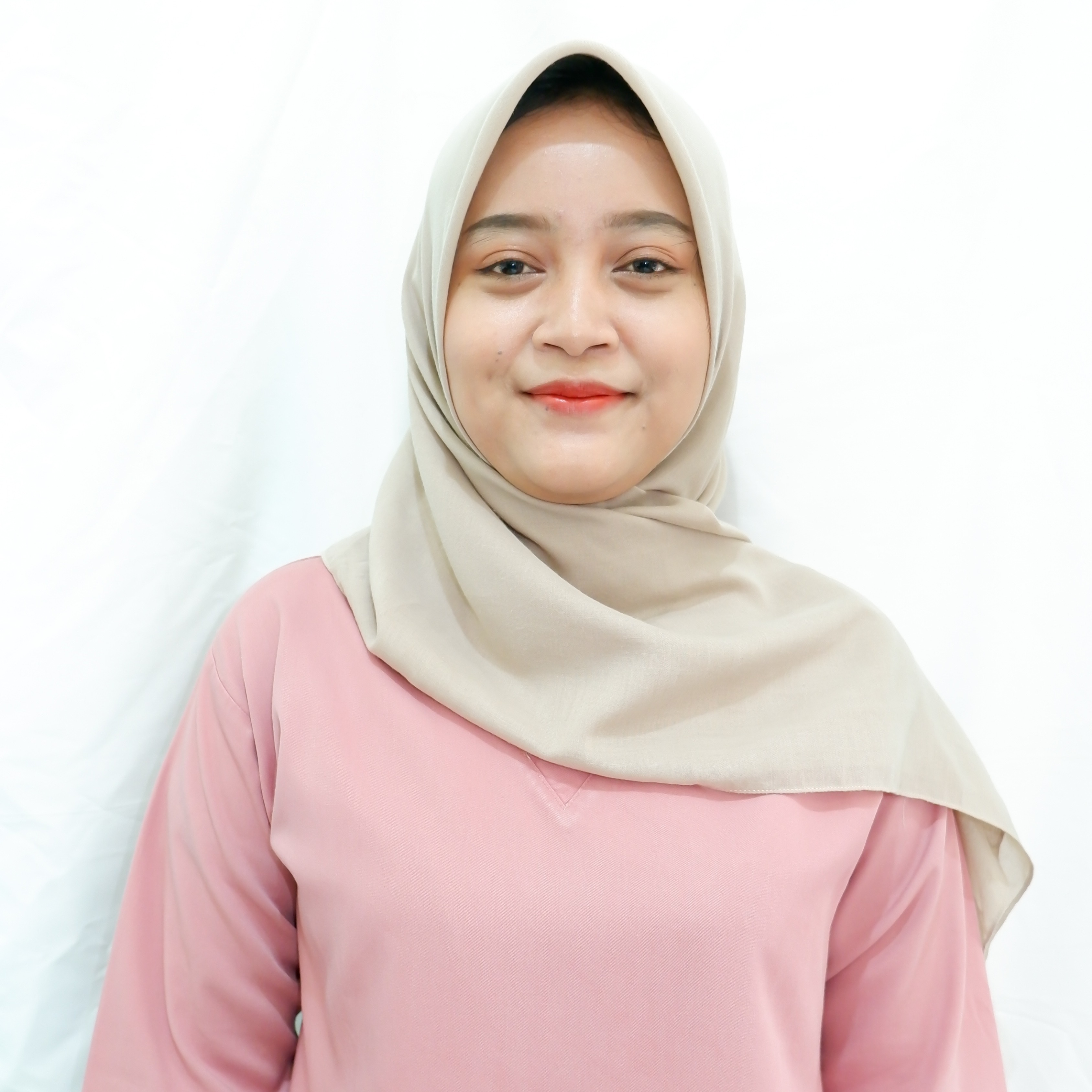 ⁠Umi Kholifah L