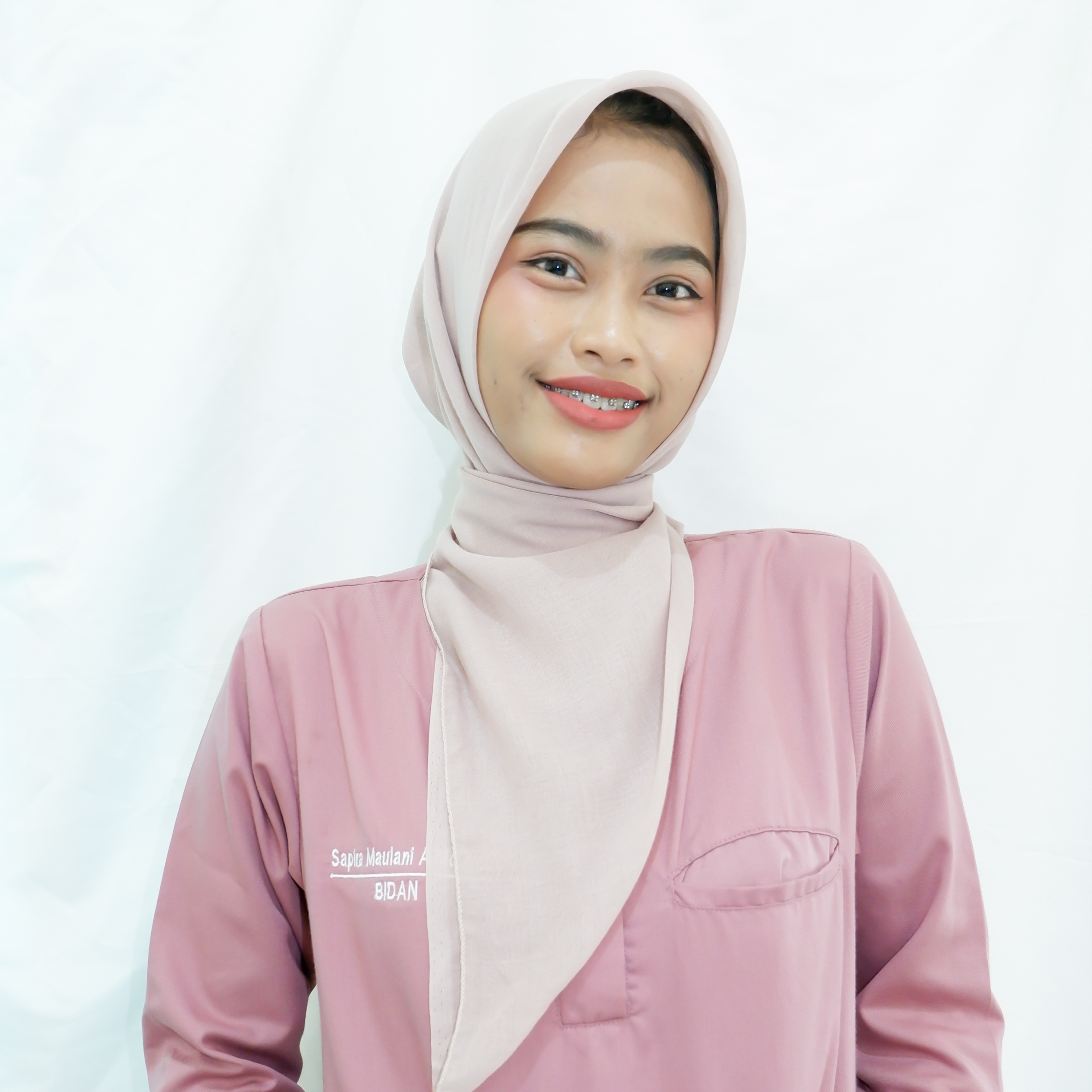 Sapira Maulani, Amd.Keb