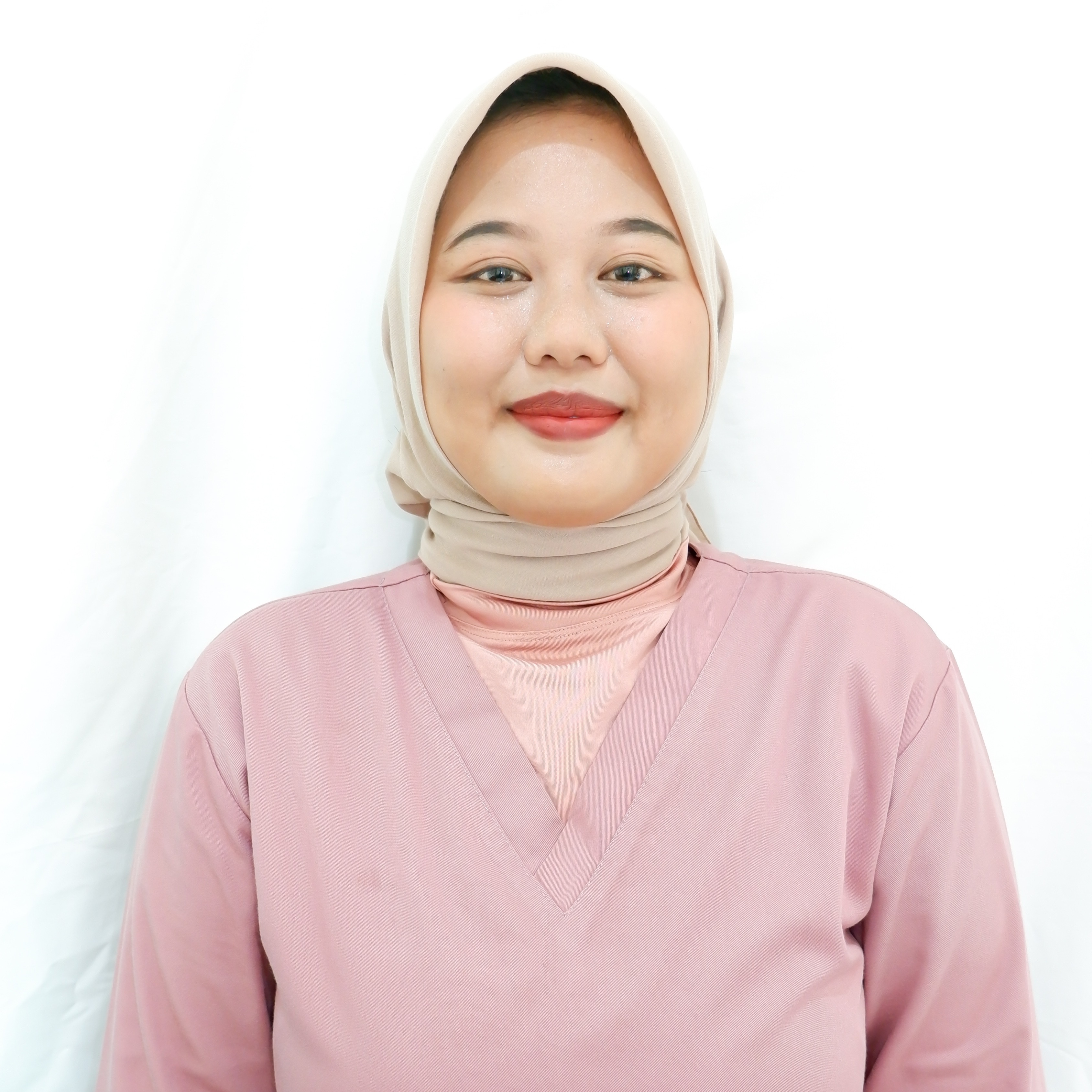Tuti Indriyanti, Amd. Keb